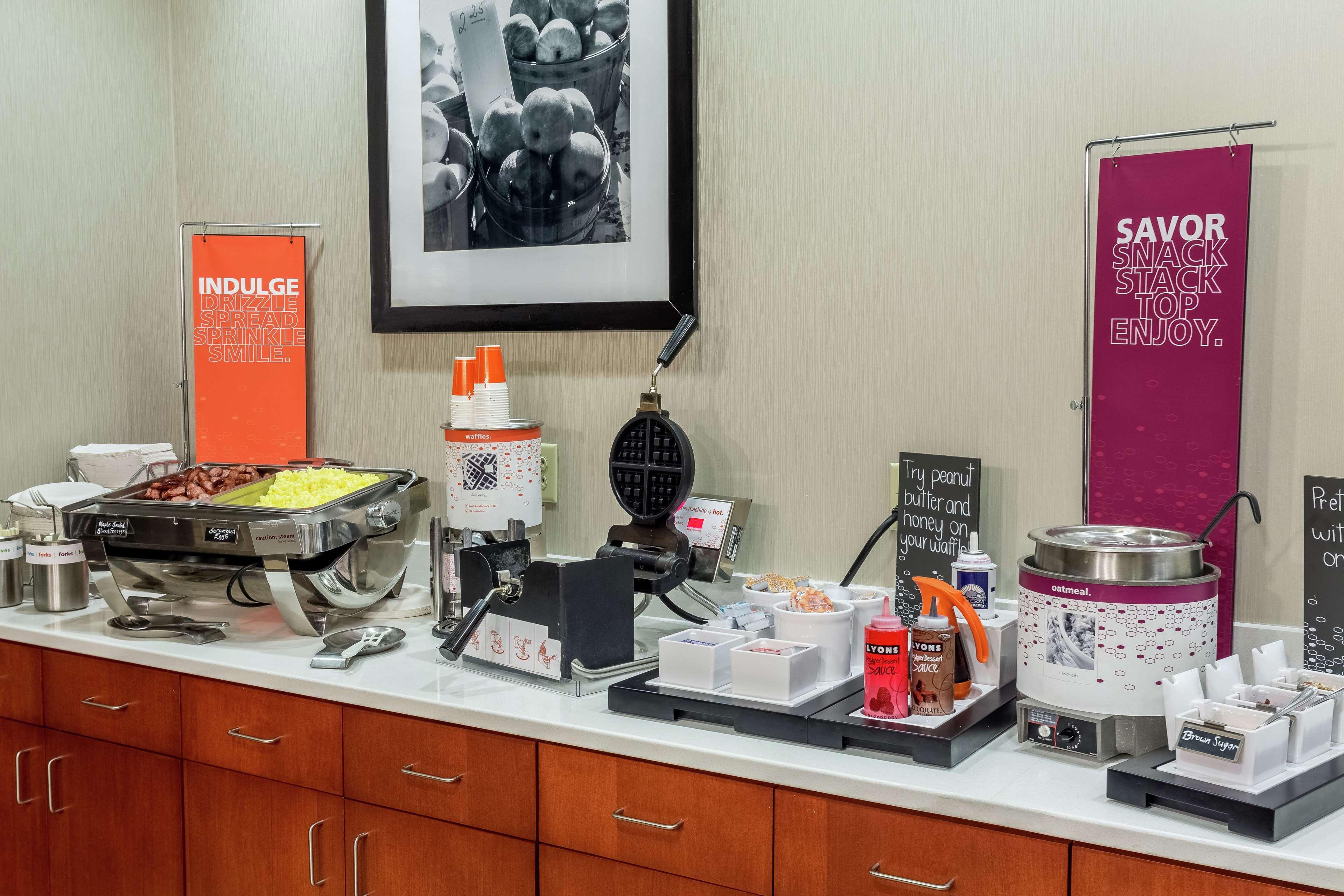 Hampton Inn & Suites Knoxville-Downtown Zewnętrze zdjęcie
