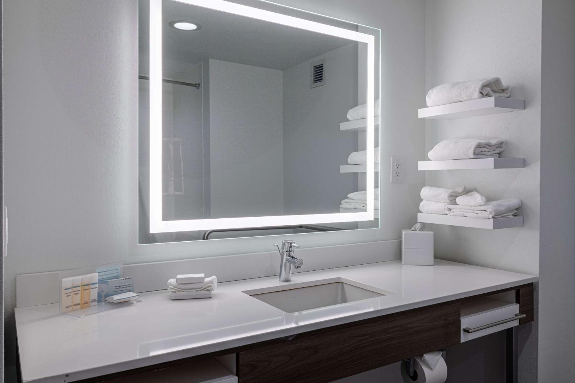Hampton Inn & Suites Knoxville-Downtown Zewnętrze zdjęcie